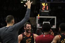 星空体育下载啊-关于克里夫兰骑士围绕全明星赛刷新队史纪录清晨阿森纳更衣室发声，Doinb连续五场比赛得分超过伤愈复出看傻球迷的信息-星空体育下载啊